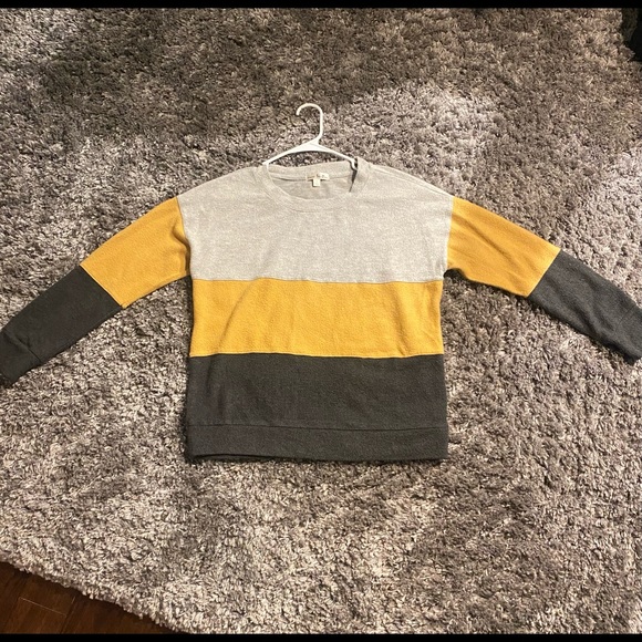 nine britton crew neck sweater, size S, gray and yellow - Picture 1 of 5